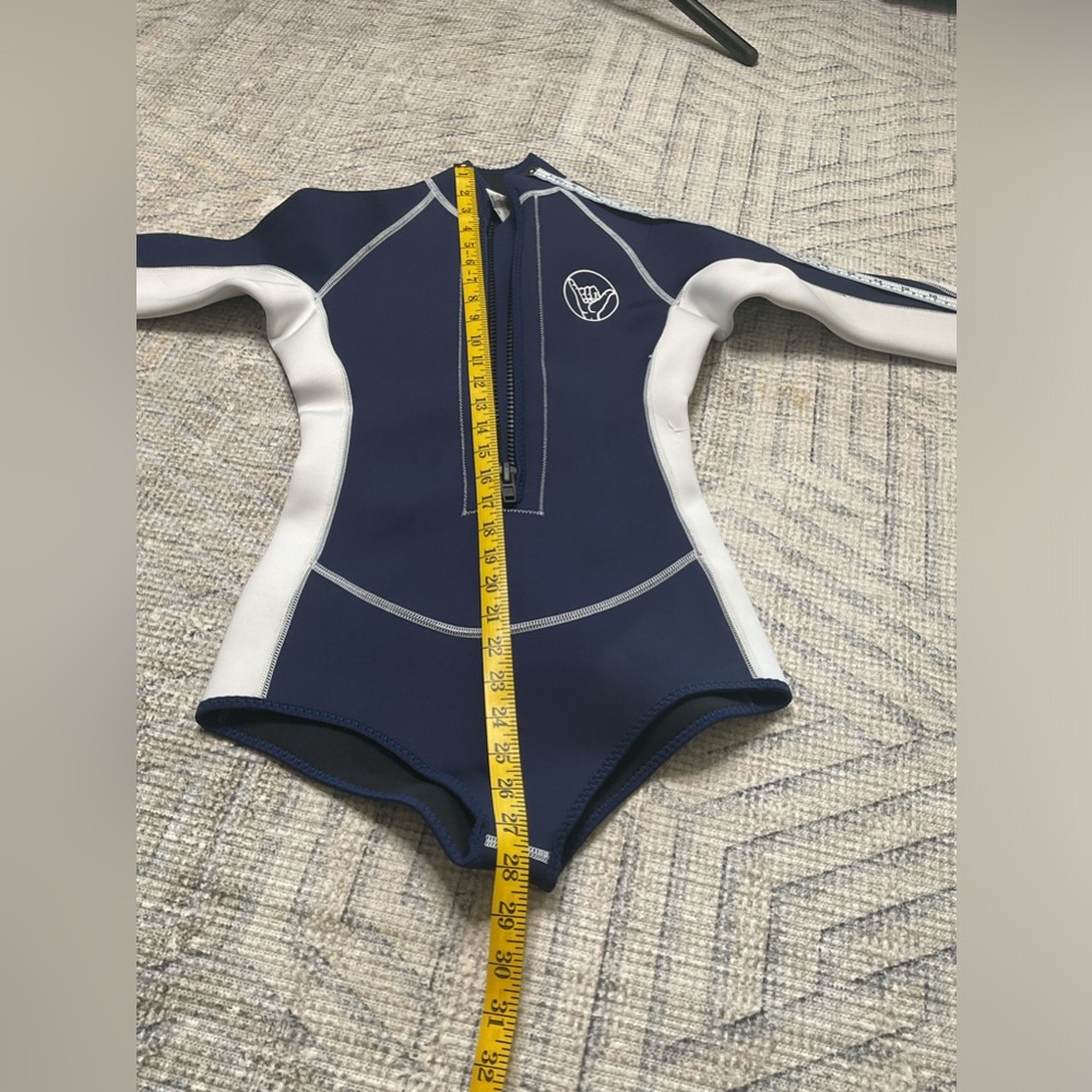 Neoprene long sleeve surf suit